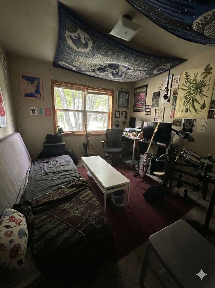 1515 Wilson St - Photo 6 of 16