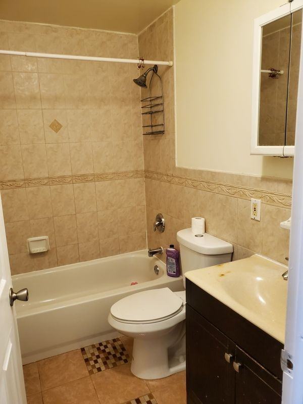 928 Crescent St - Photo 5 of 10