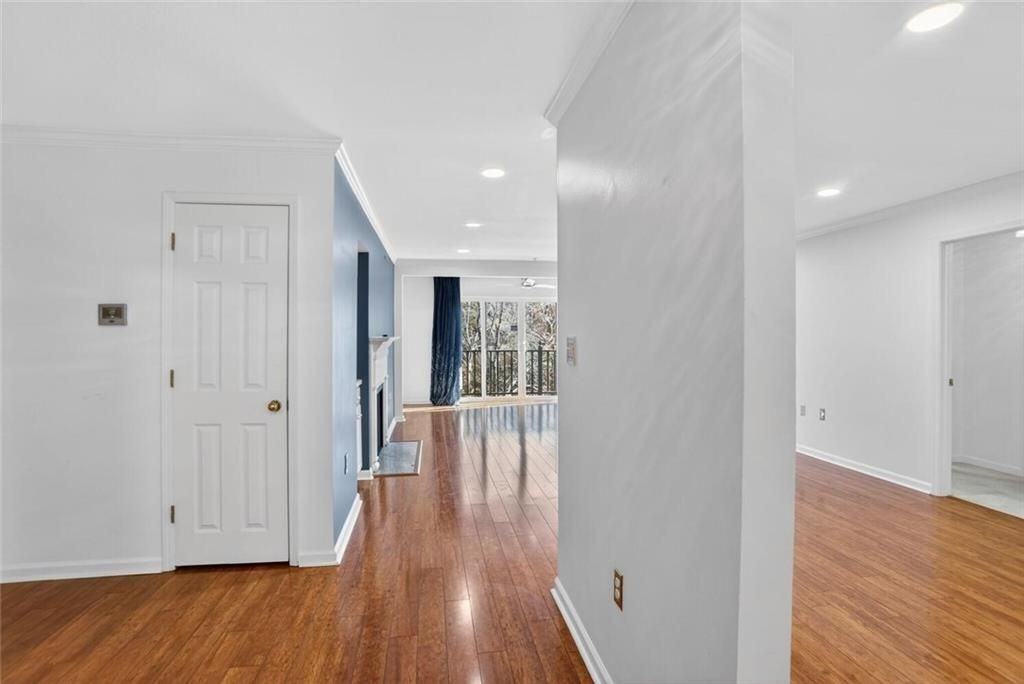 27207 Plantation Dr - Photo 7 of 50