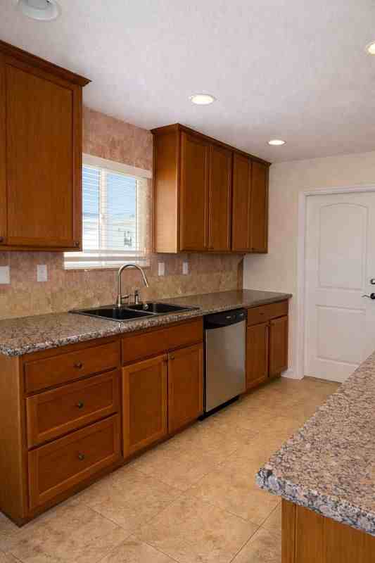 16795 Sholic St - Photo 7 of 15