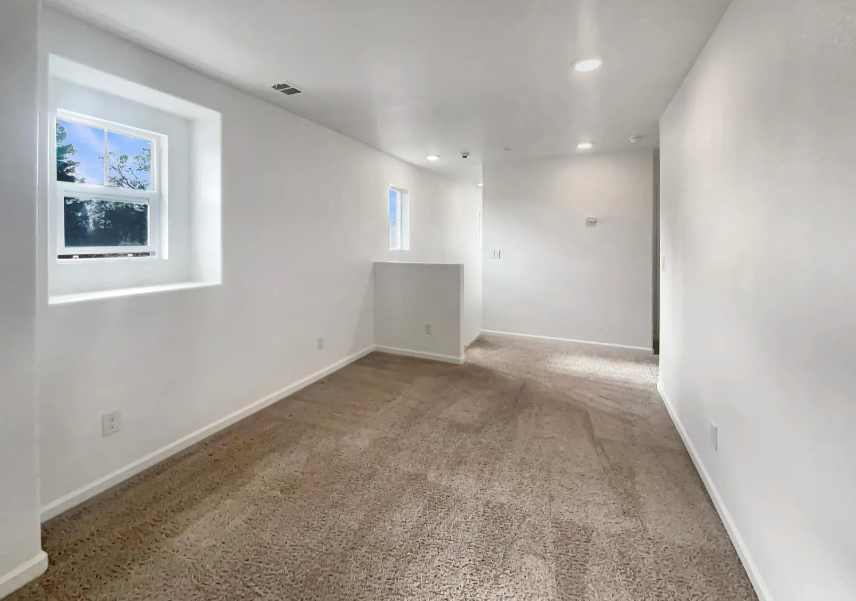 3710 Roseparke Way - Photo 7 of 40