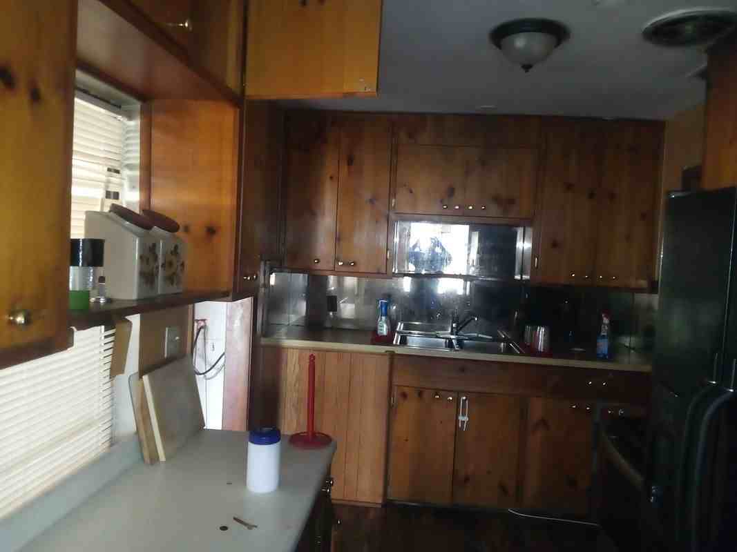 2943 Commonwealth Ave - Photo 6 of 16