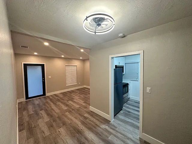 3315 Sw 24th St - Photo 4 of 8