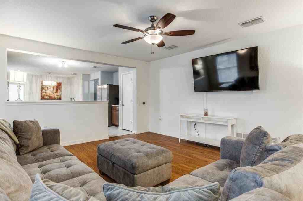 3616 Sand Dunes Ave - Photo 5 of 18