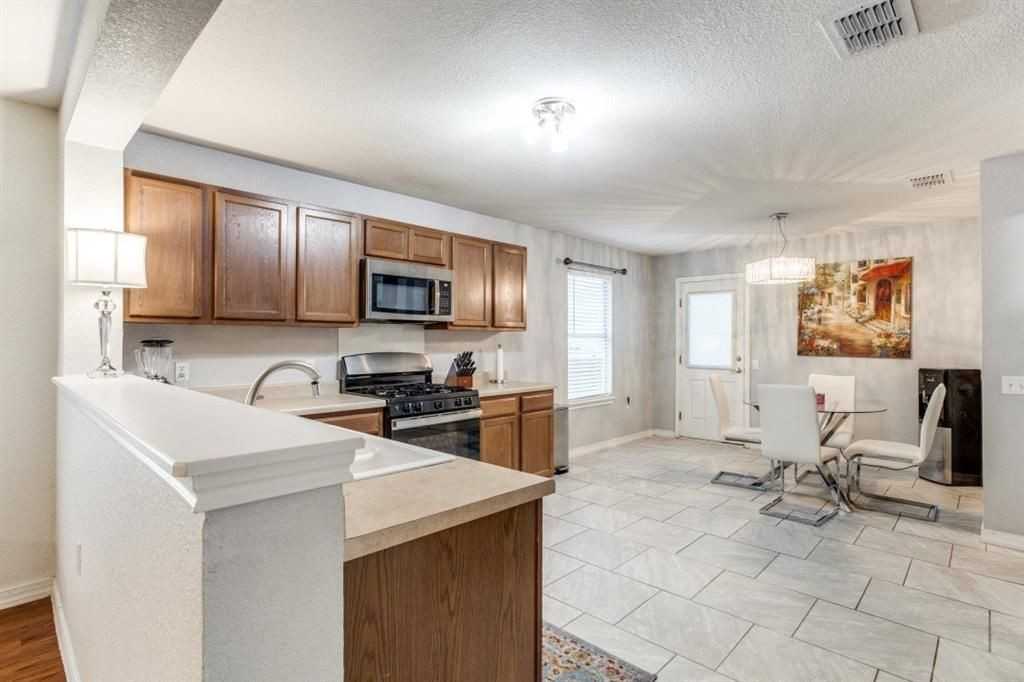 3616 Sand Dunes Ave - Photo 6 of 18