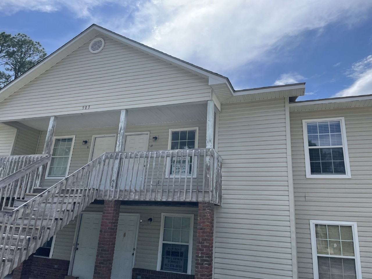 903 Brett Dr Apt G - Photo 2 of 13