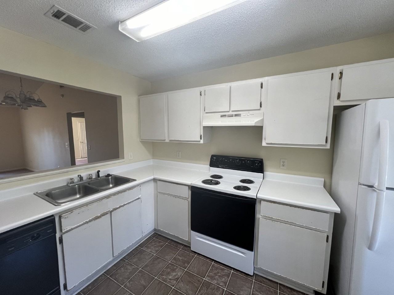 903 Brett Dr Apt G - Photo 5 of 13