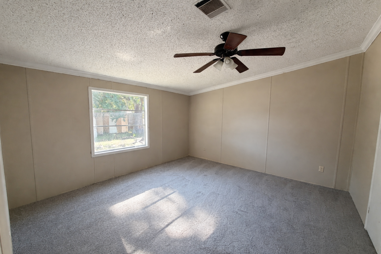 5349 Old Kings Rd #03 - Photo 6 of 9