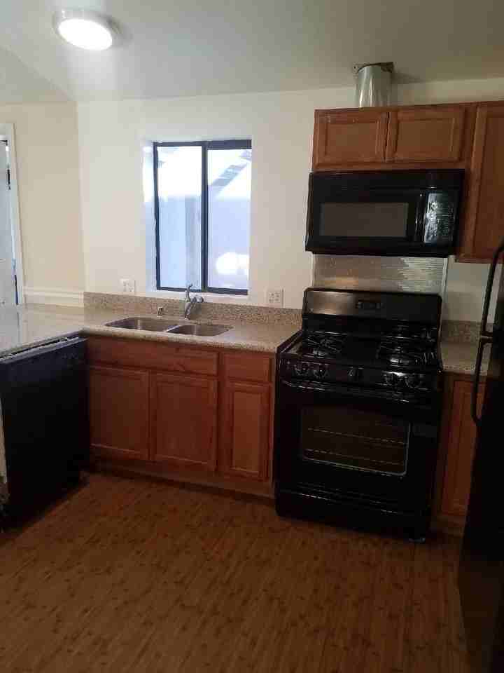 5583 Hobble Creek Dr - Photo 7 of 8