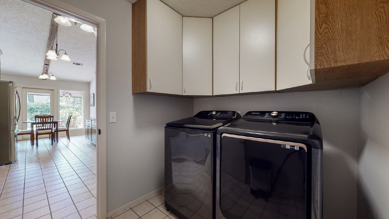 5 Dorchester Ct - Photo 7 of 30