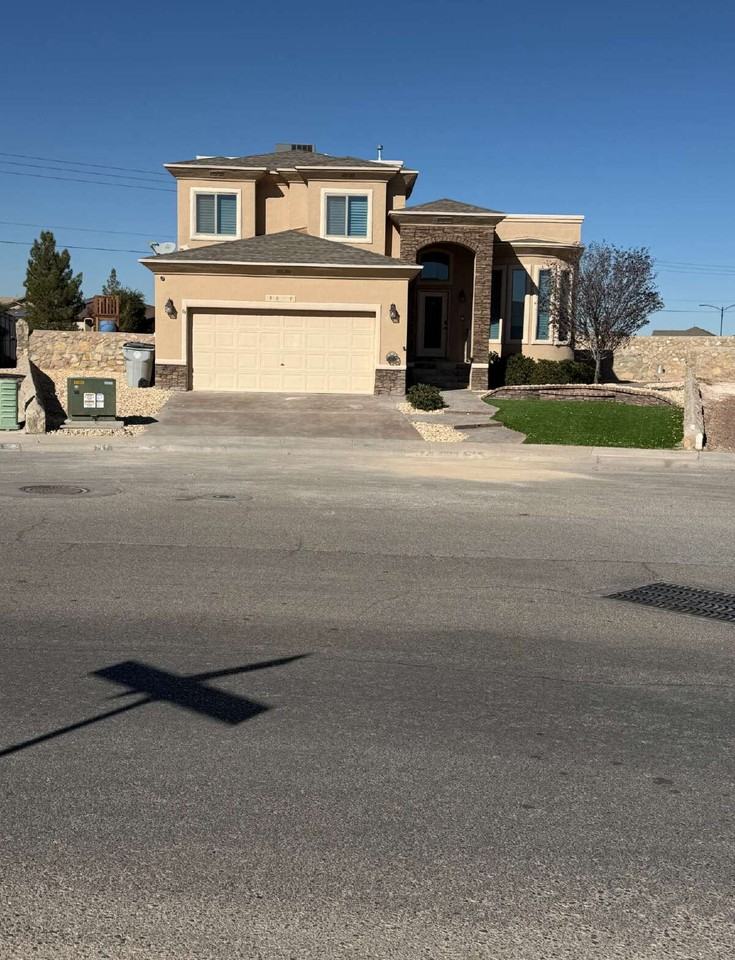 3045 Woodhead Pl - Photo 4 of 50