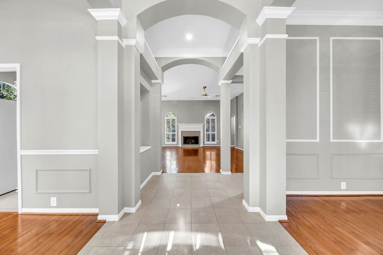 34 Sparklewood Pl - Photo 7 of 28