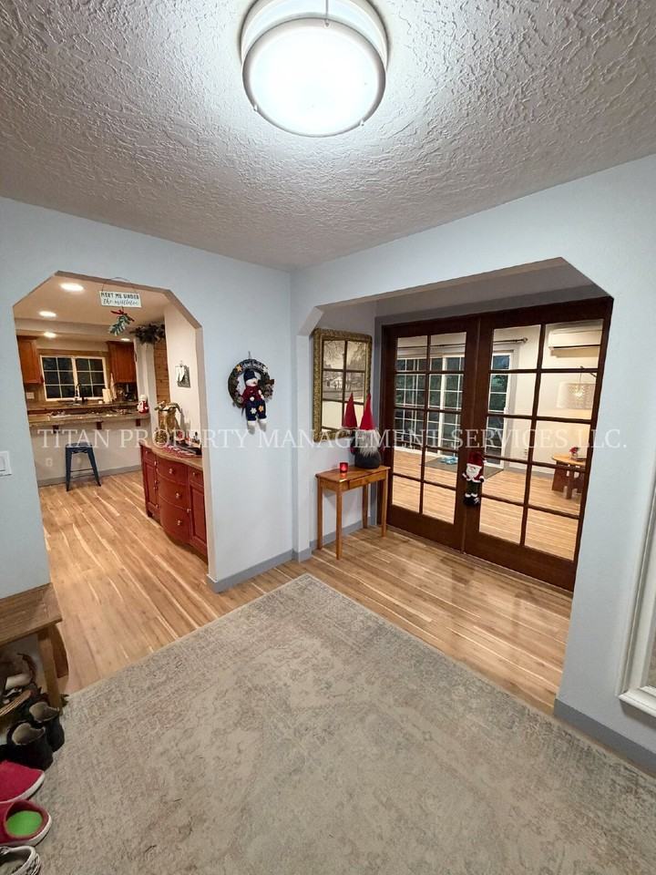 21901 S Yeoman Rd - Photo 3 of 21