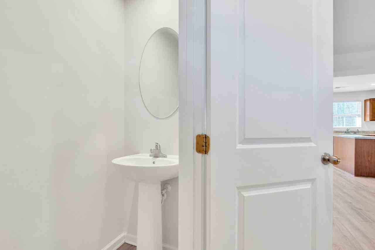 31 Tidworth Dr - Photo 6 of 29