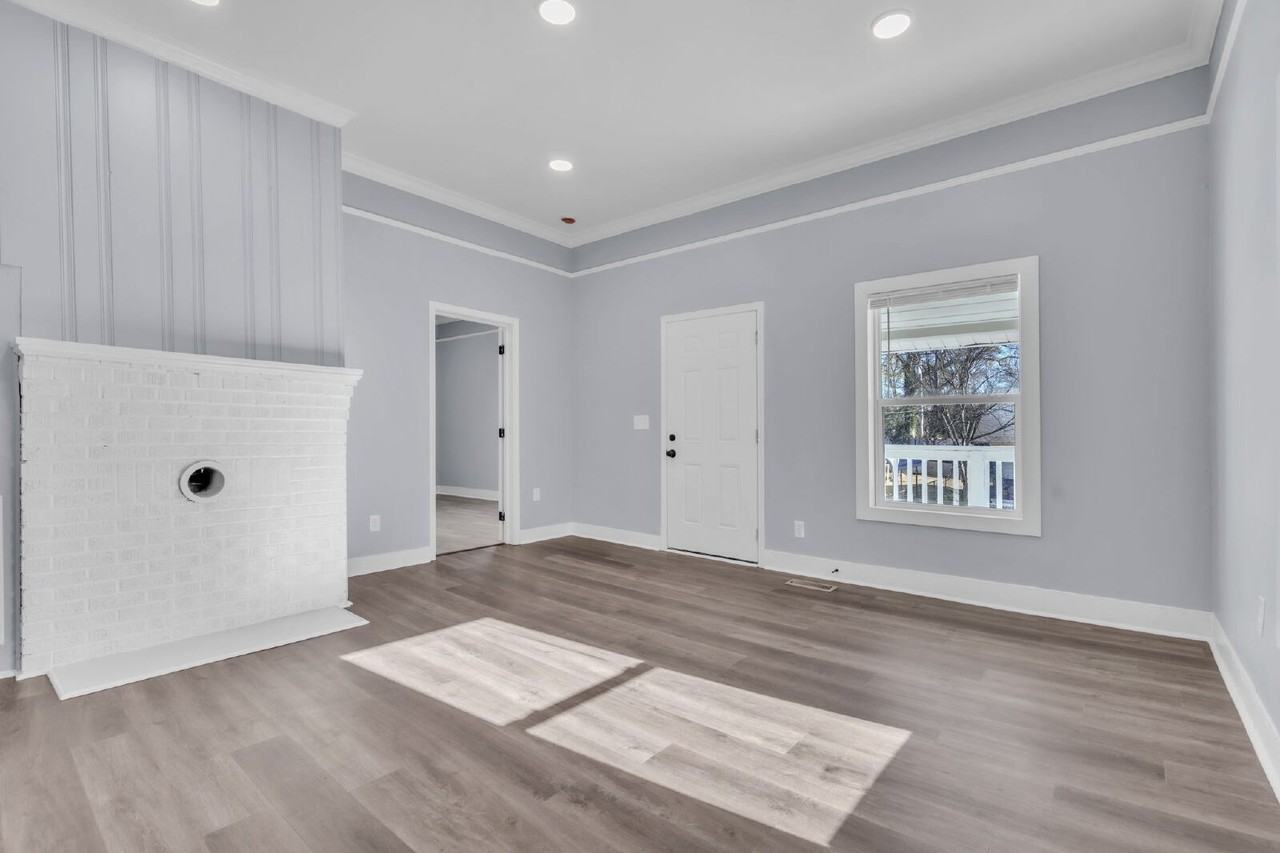 307 B St - Photo 7 of 27