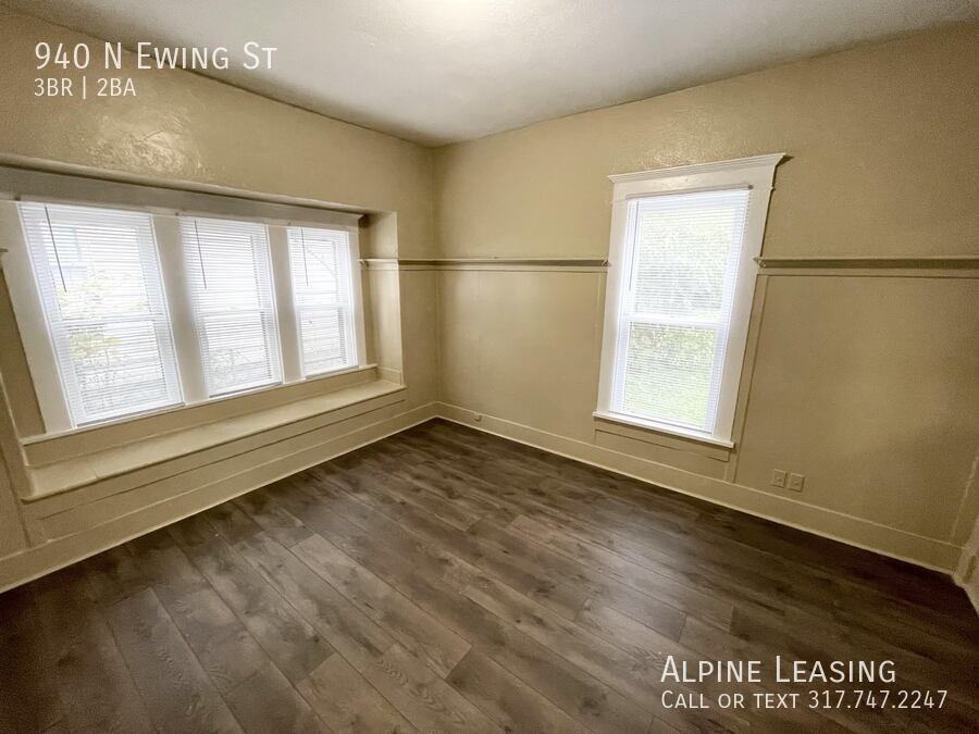 940 N Ewing St - Photo 5 of 9