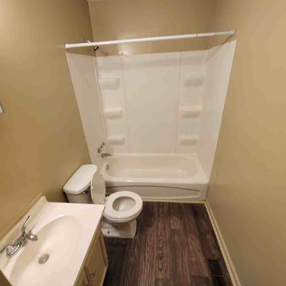 4047 Desmond Ave - Photo 4 of 7