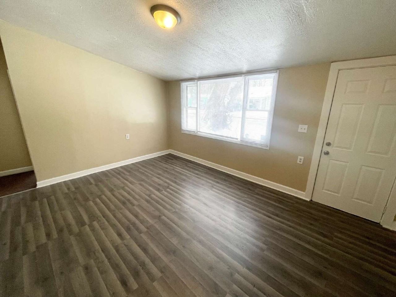 4716 Ribble Rd - Photo 2 of 8