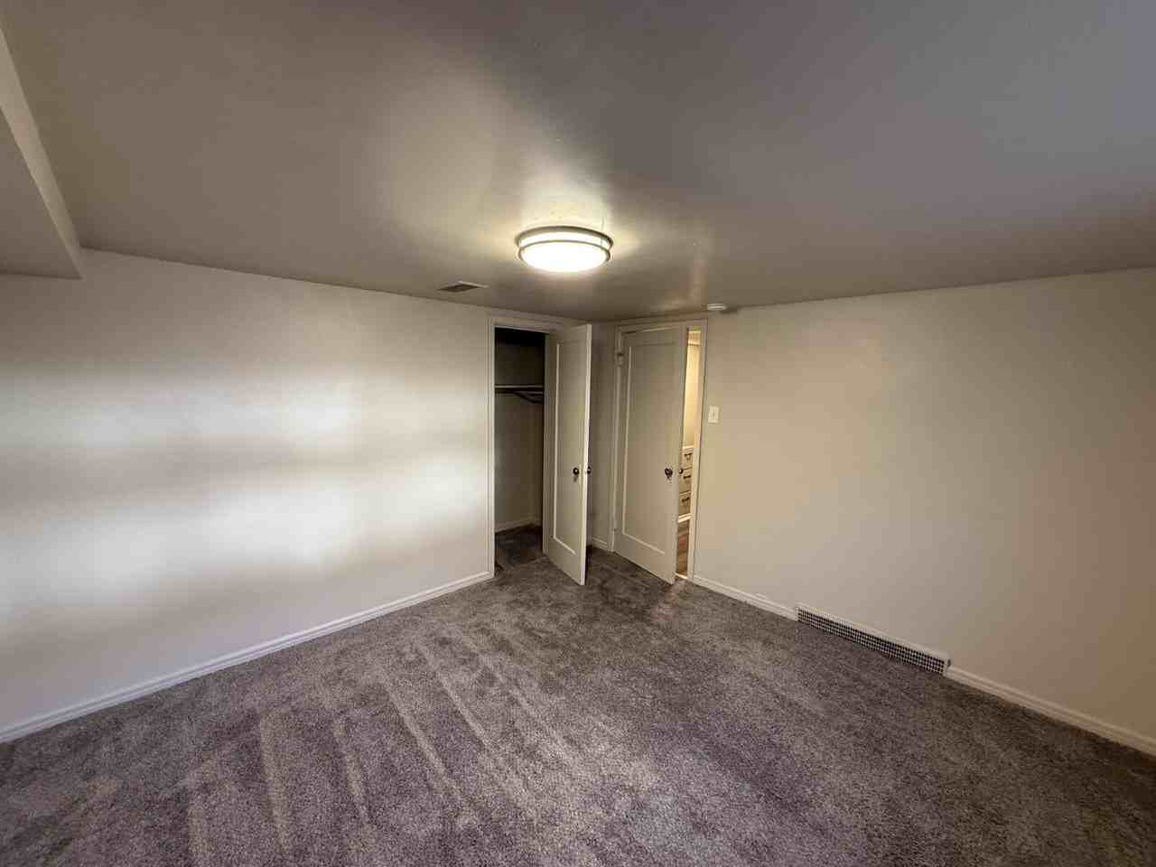 347 S 600 W - Photo 6 of 18