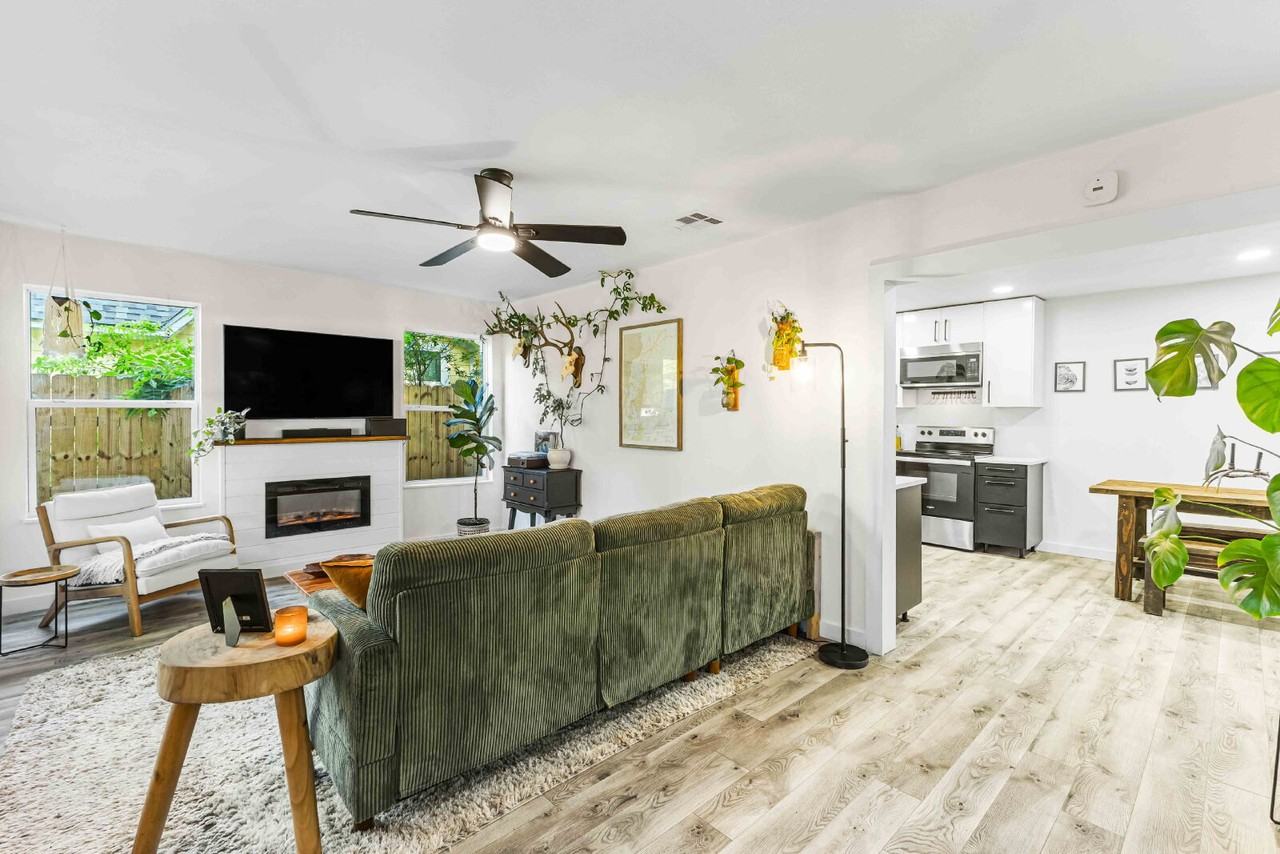 909 N 30th St - Photo 5 of 38