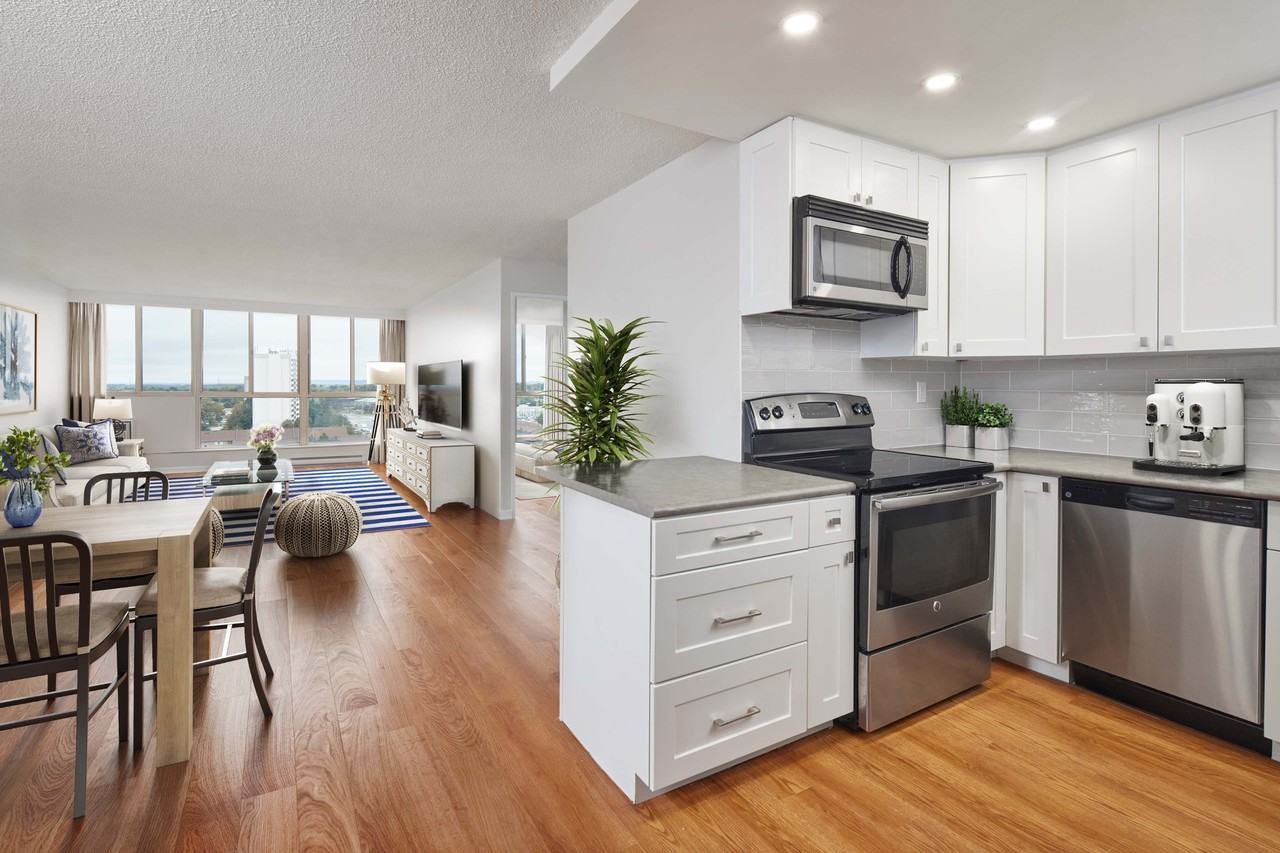 Bristol Court - Photo 3 of 12