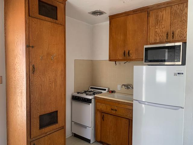 12732 Venice Blvd #3