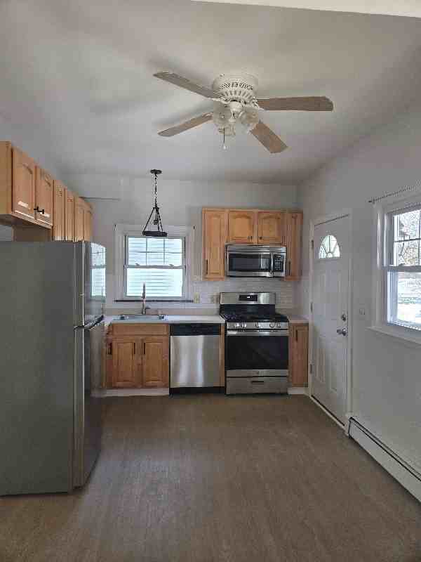 75 Broadway - Photo 2 of 16