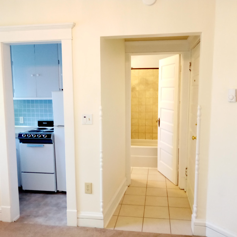 W 9th Ave - Photo 4 of 15