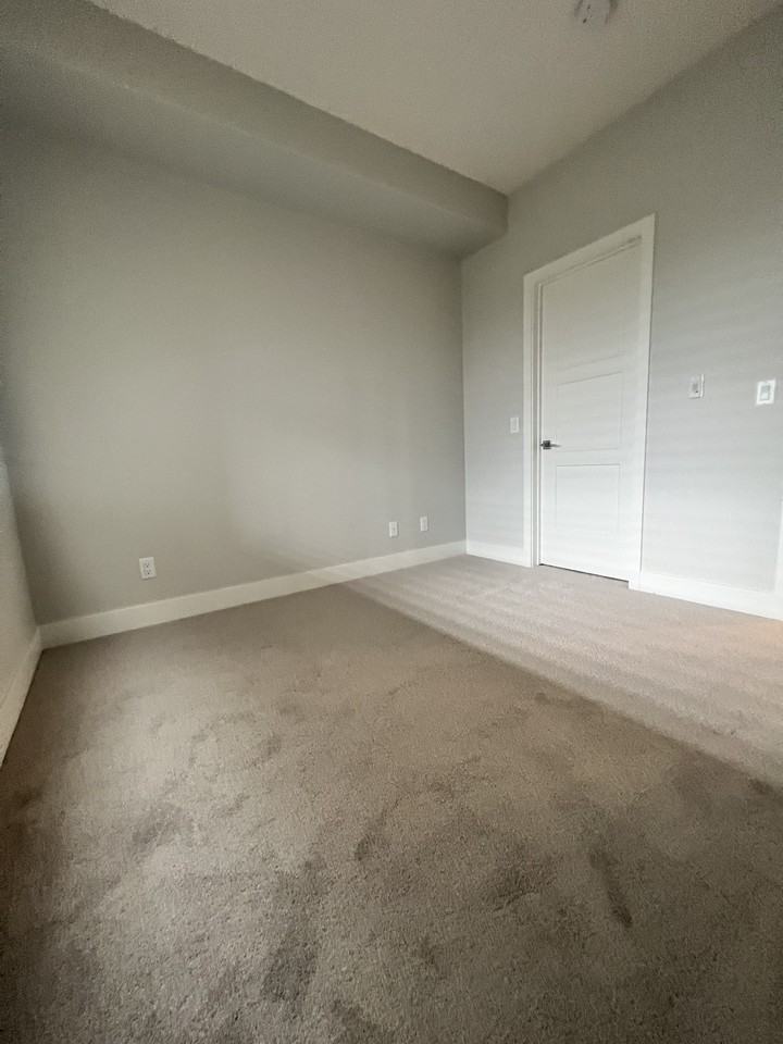 85th & Park - Photo 7 of 50