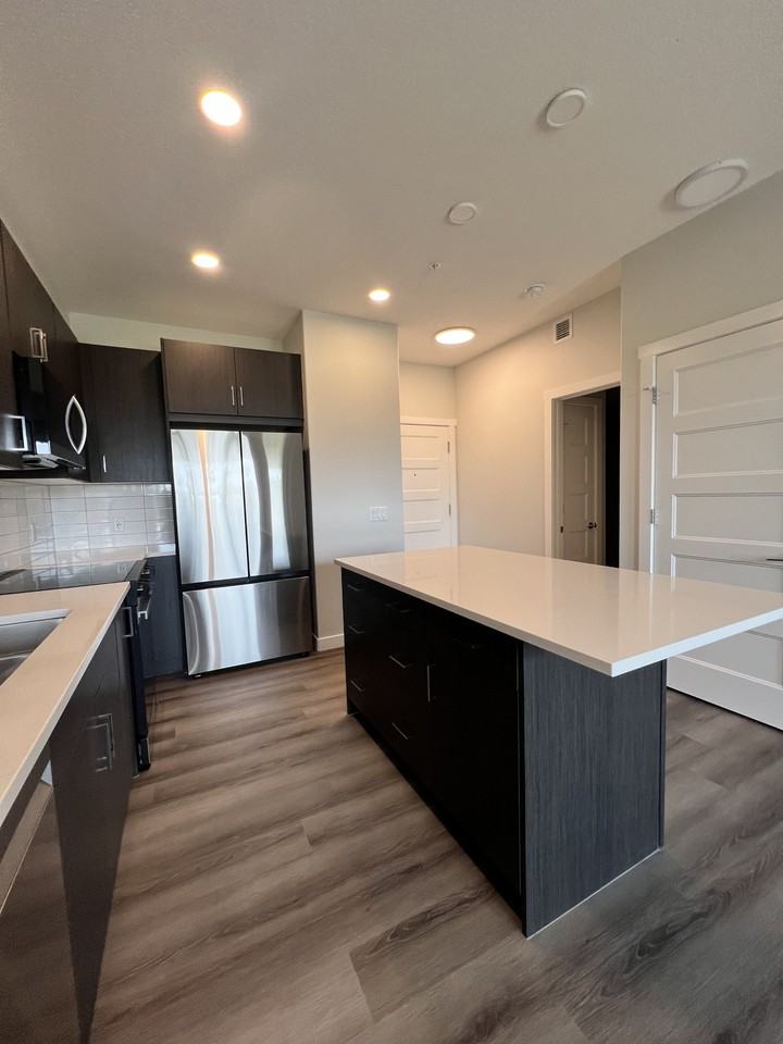 Bow 360 - Photo 6 of 31