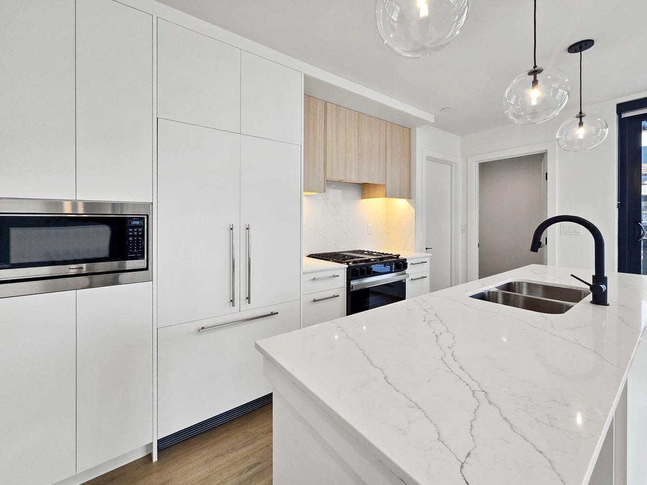 8375 Broadcast Avenue SW (Plaza) - Photo 5 of 29