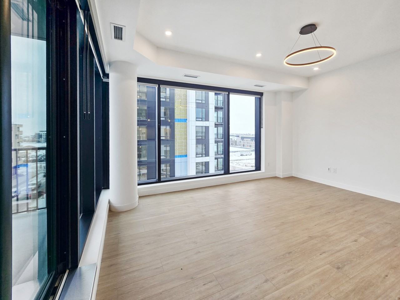 8375 Broadcast Avenue SW (Plaza) - Photo 7 of 29