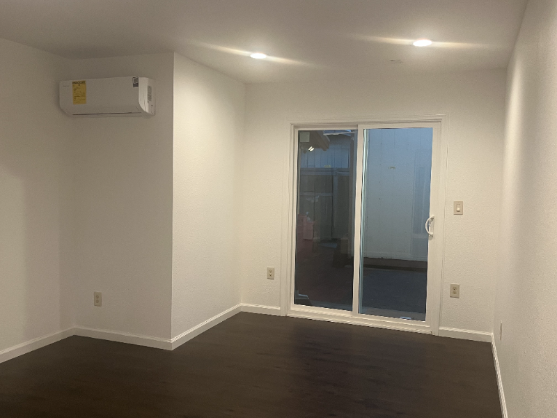 27450 Lyford St - Photo 2 of 9