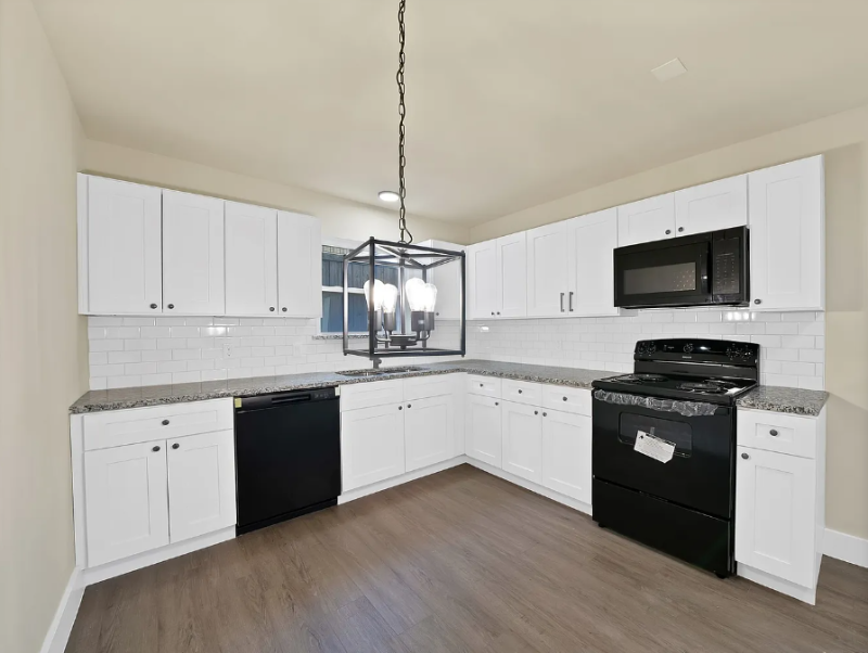 306 Renfro St #C - Photo 2 of 10