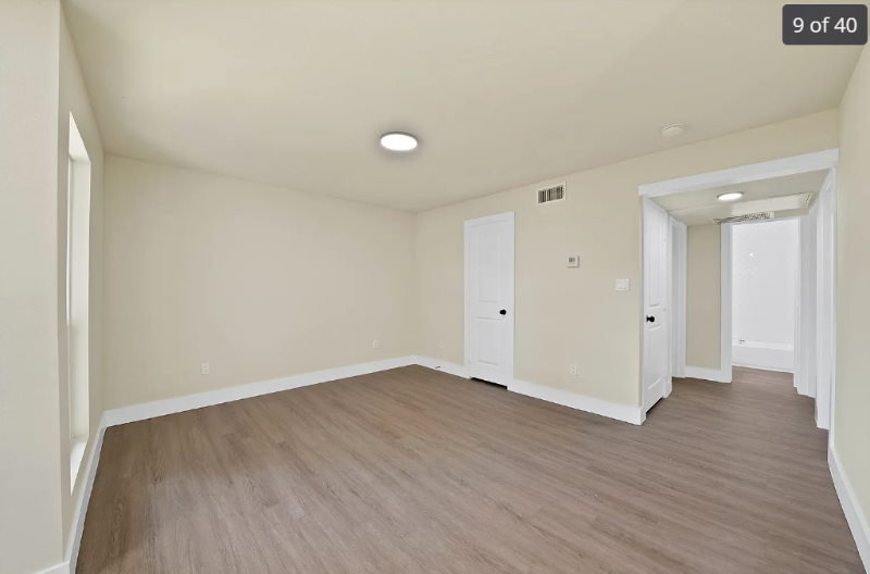 306 Renfro St #C - Photo 3 of 10