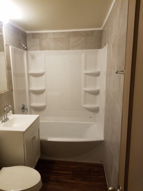 922 Gellatly St - Photo 3 of 9