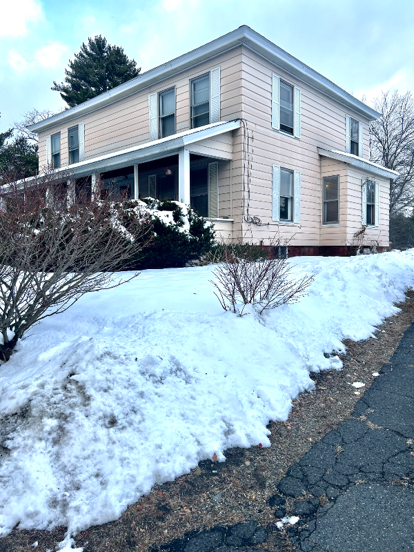 331 E Main St - Photo 3 of 20