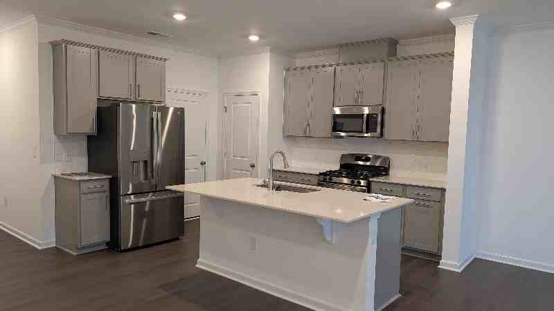 3111 Vitner Dr - Photo 3 of 20