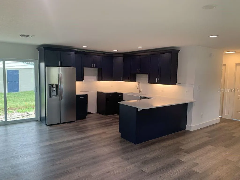 4229 W Bay Vista Ave - Photo 4 of 16