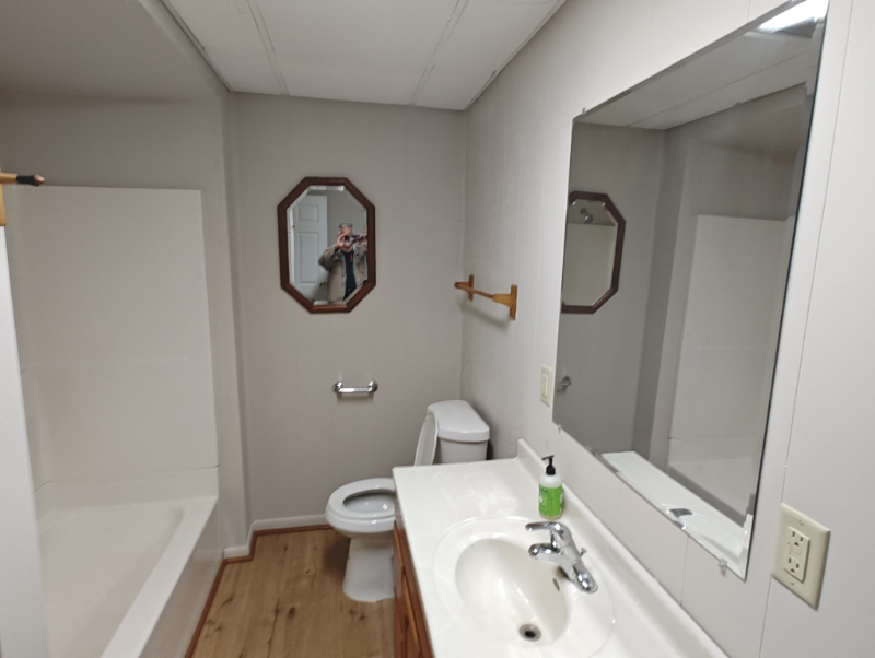 712 N Jackson St - Photo 2 of 7