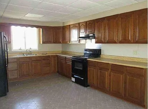 712 N Jackson St - Photo 3 of 7