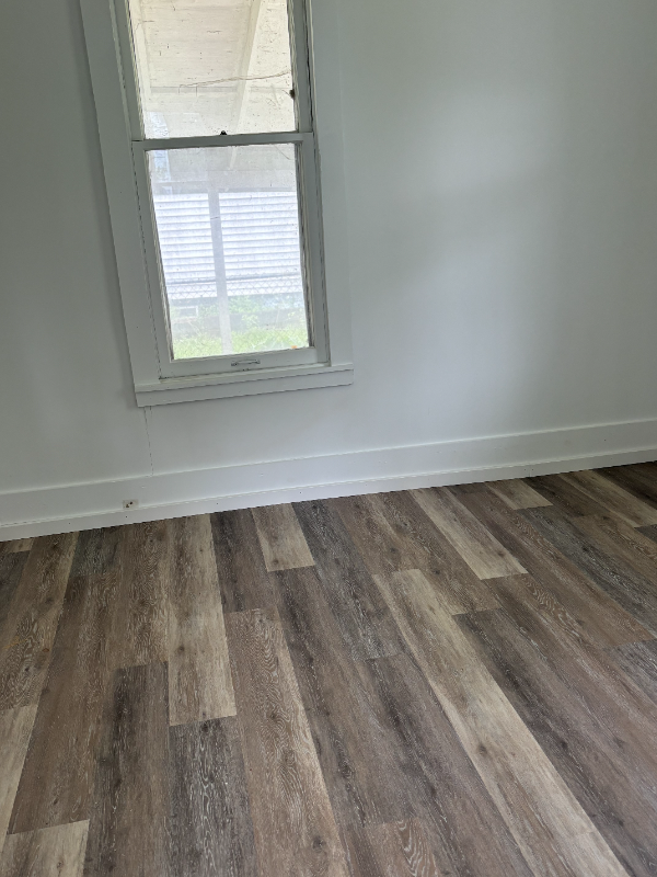 909 S Maffit St - Photo 2 of 8