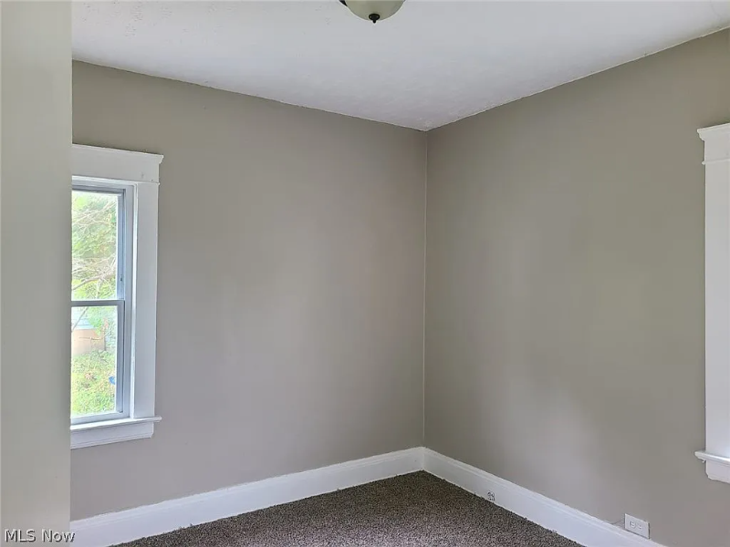 1830 Mannering Rd #2 - Photo 7 of 17