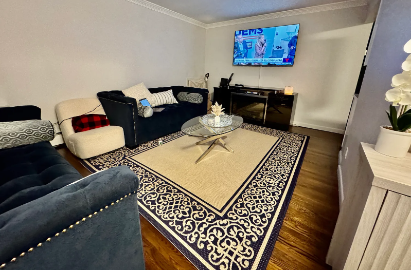 80 Hickory Rd #1 - Photo 4 of 12