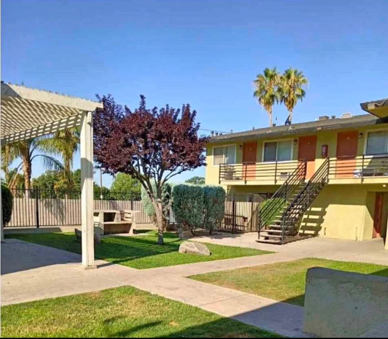 1511 Orange Dr #11 - Photo 2 of 6