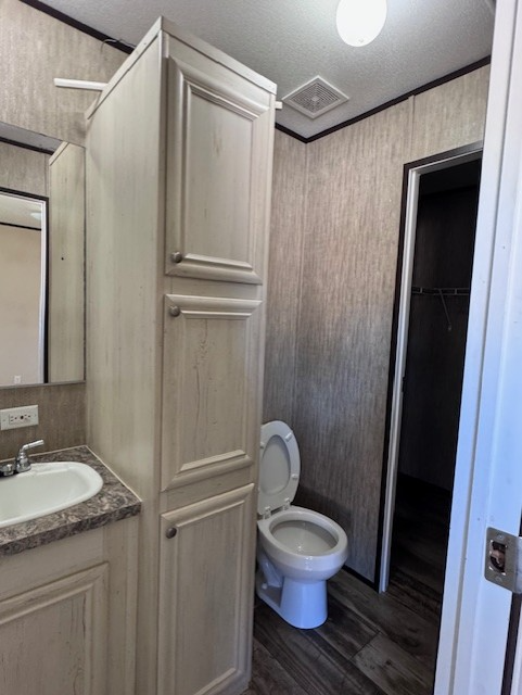 1A Leila Dr - Photo 7 of 9