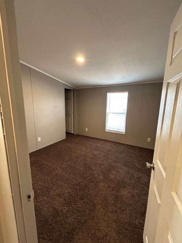 3000 S 9th Ave #5 - Photo 4 of 10