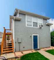 2404 St Paul Dr #B - Photo 1 of 1