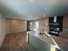 featured image of 125 South St