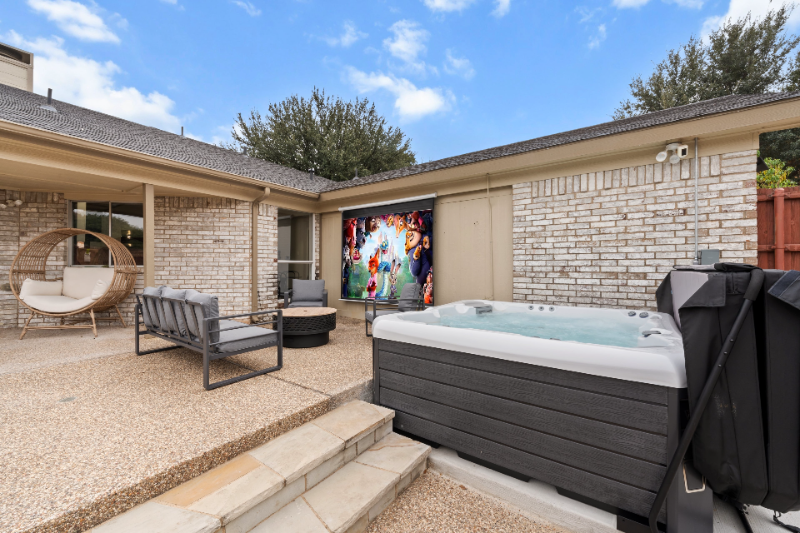 8351 Rock Brook St - Photo 4 of 50